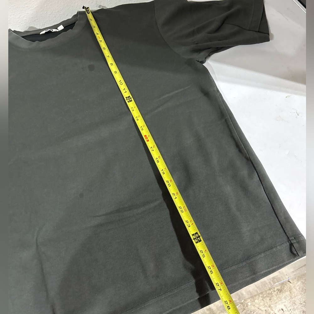 Uniqlo Shirt Size Large - Picture 6 of 6